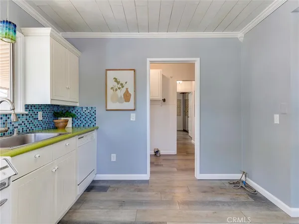 $700,000 | 1106 East 70th Way, Long Beach, CA 90805