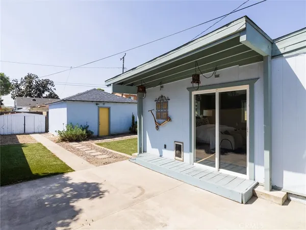 $700,000 | 1106 East 70th Way, Long Beach, CA 90805