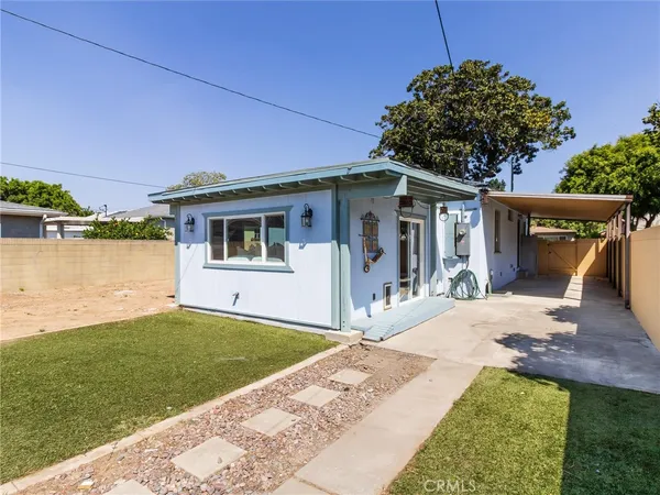 $700,000 | 1106 East 70th Way, Long Beach, CA 90805