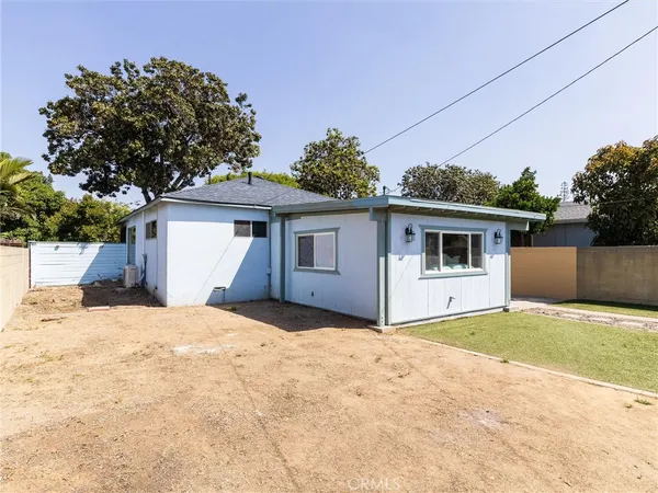 $700,000 | 1106 East 70th Way, Long Beach, CA 90805
