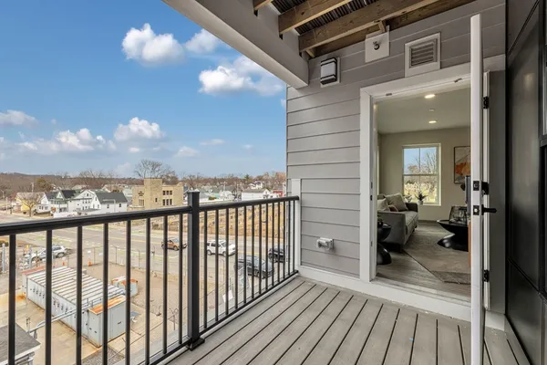 $3,200 | 377 Cummins Highway, Unit 2, Boston, MA 02126