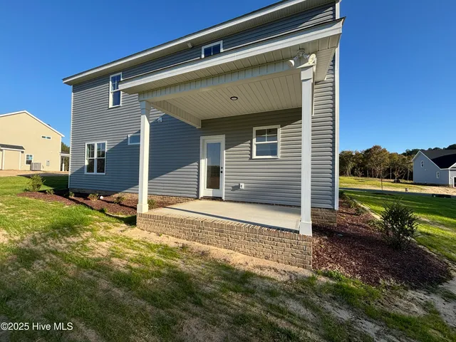 $395,000 | 146 Spring Meadows Drive, Aberdeen, NC 28315