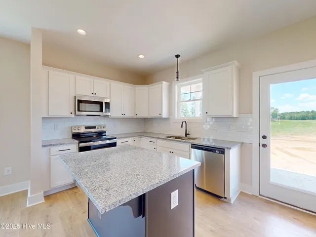 $395,000 | 146 Spring Meadows Drive, Aberdeen, NC 28315