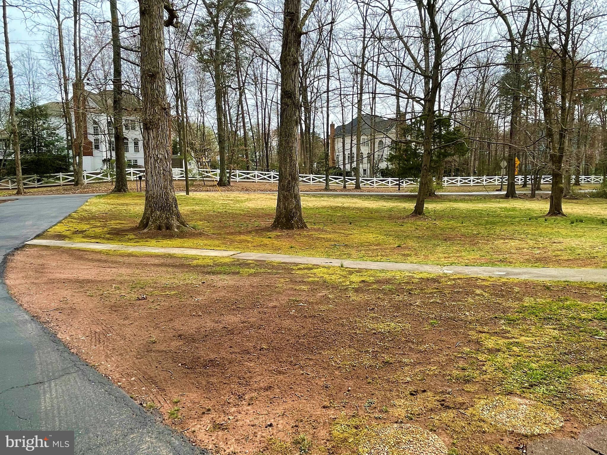 12900 Oxon Road Herndon, VA 20171 - Photo 7 of 20