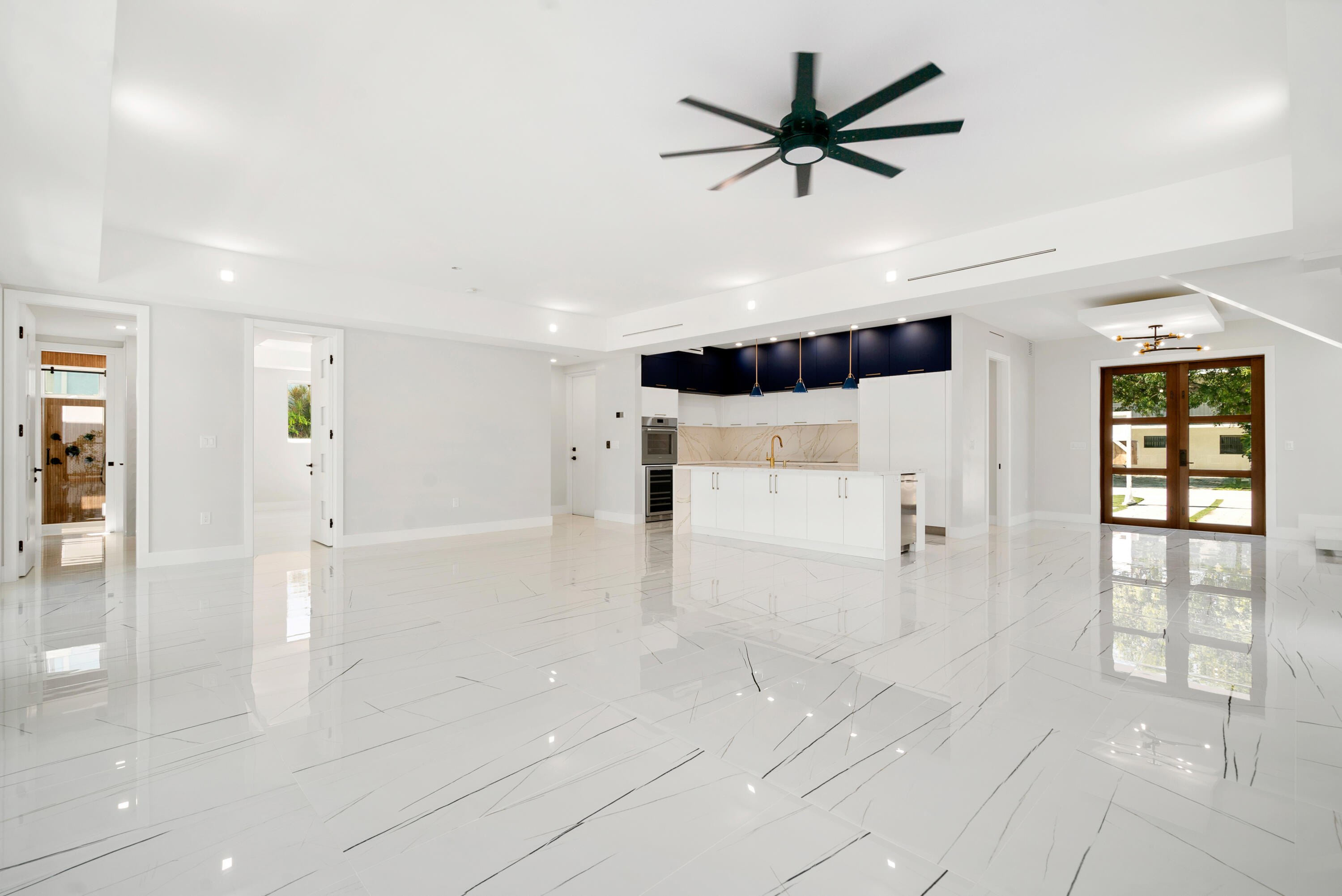 107 Spoonbill Road Tavernier, FL 33070 - Photo 8 of 48 Living