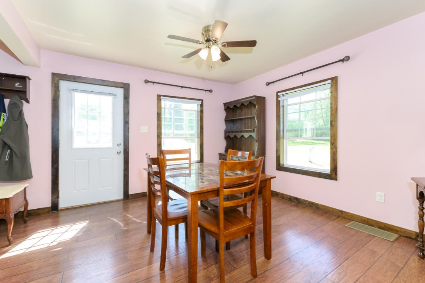 21504 Waubascon Road Battle Creek, MI 49017 - Photo 10 of 37 Waubascon_Rd_21504_BattleCreek_49017-9