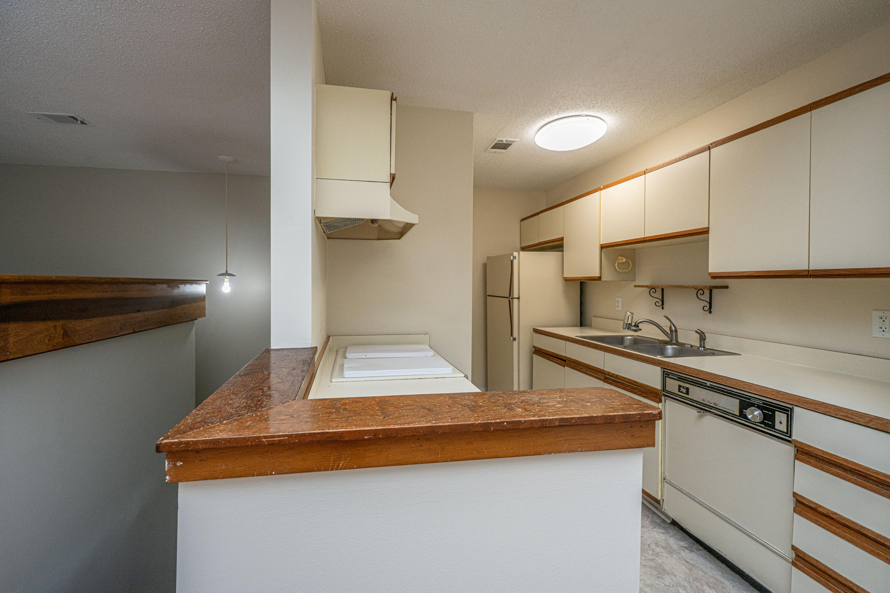 7945 Edgebrook Circle, Unit G North Charleston, SC 29418 - Photo 16 of 33 7945EdgebrookUnitG015