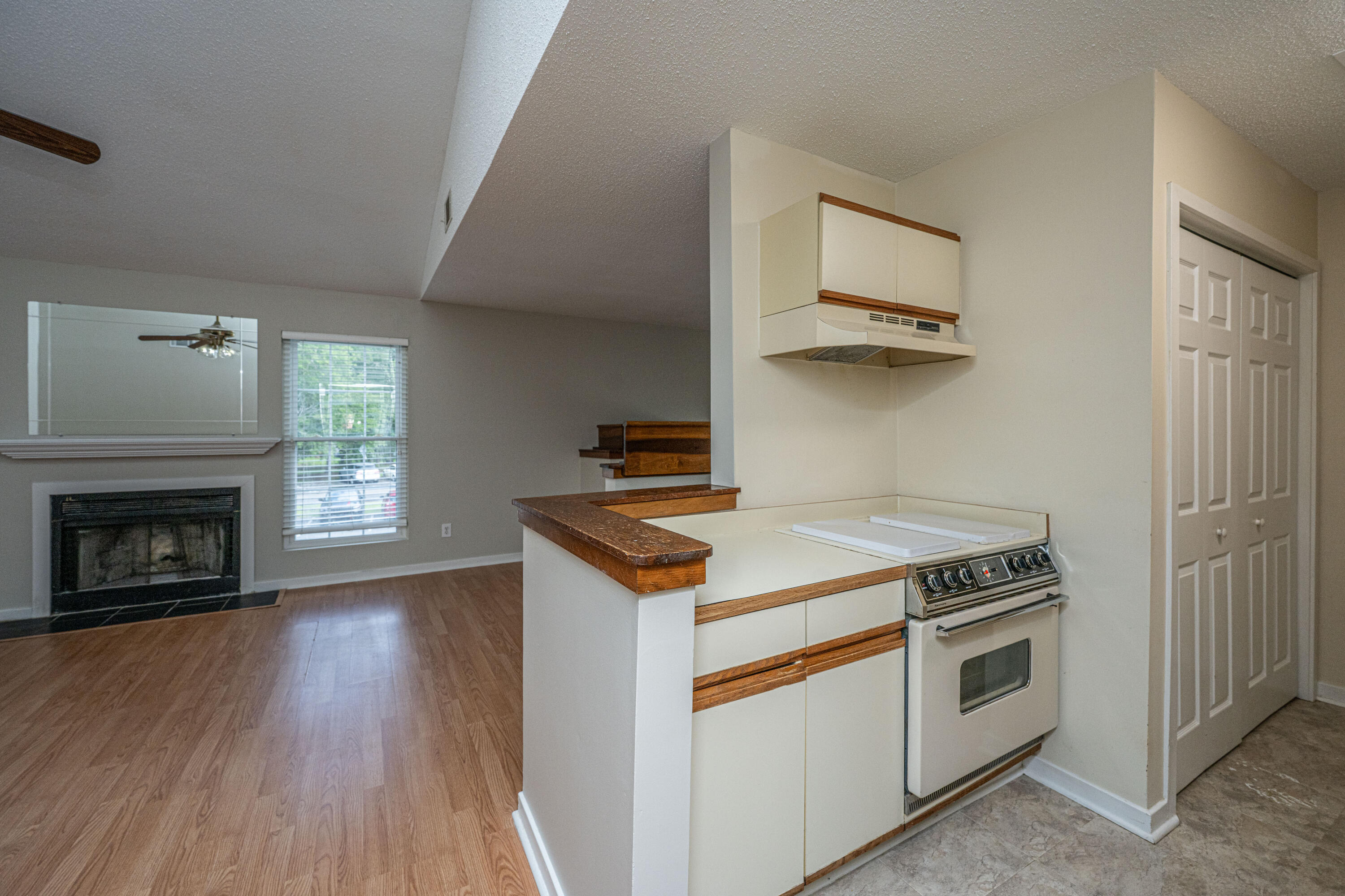 7945 Edgebrook Circle, Unit G North Charleston, SC 29418 - Photo 18 of 33 7945EdgebrookUnitG017