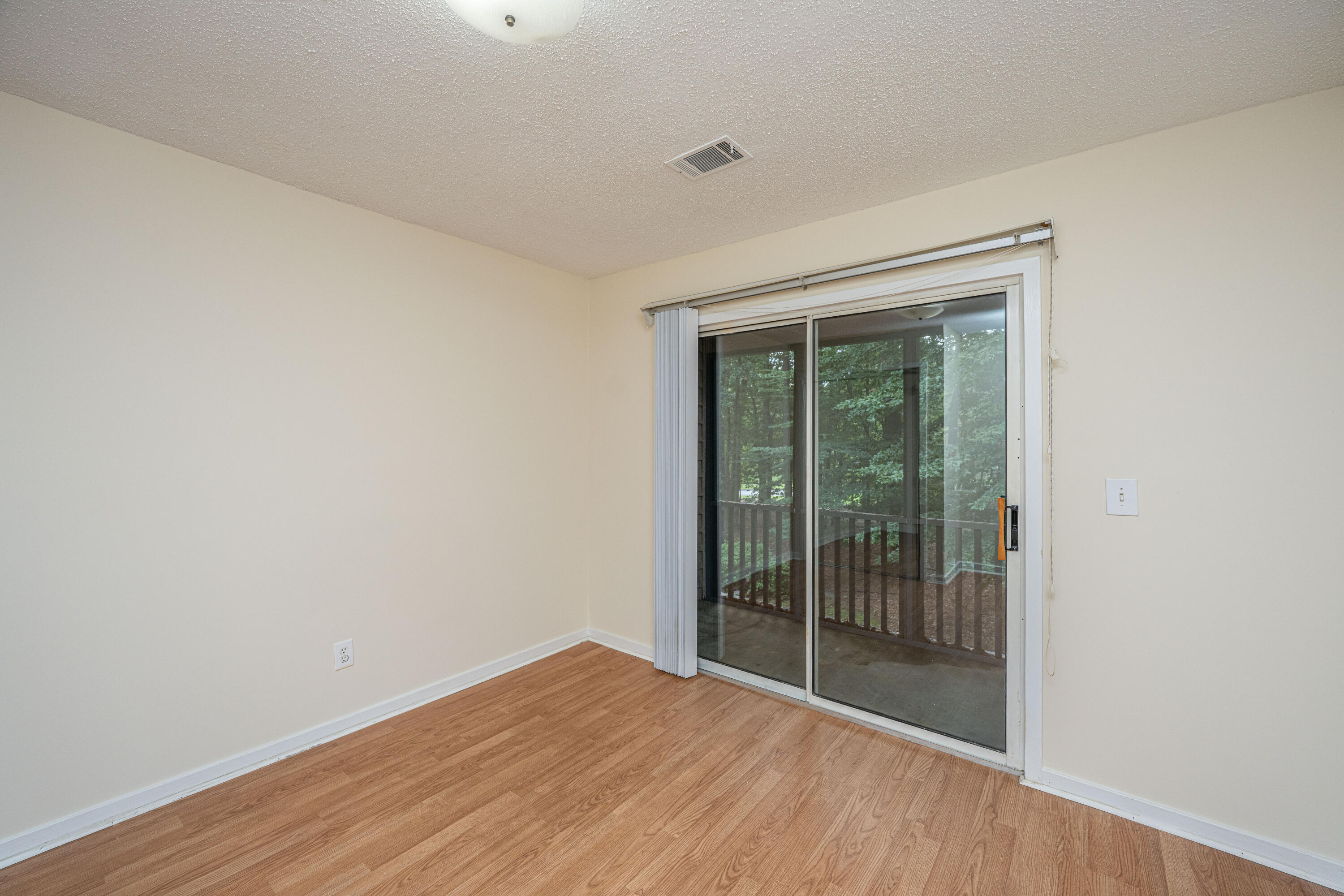 7945 Edgebrook Circle, Unit G North Charleston, SC 29418 - Photo 29 of 33 7945EdgebrookUnitG028