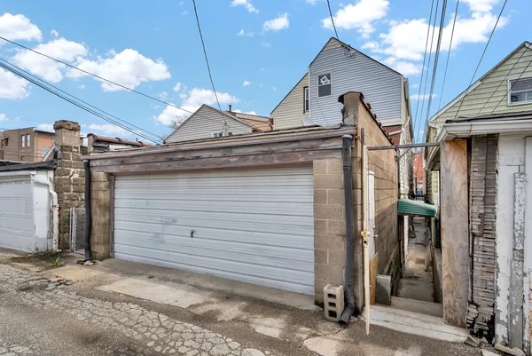 $475,000 | 2518 South Claremont Avenue, Chicago, IL 60608