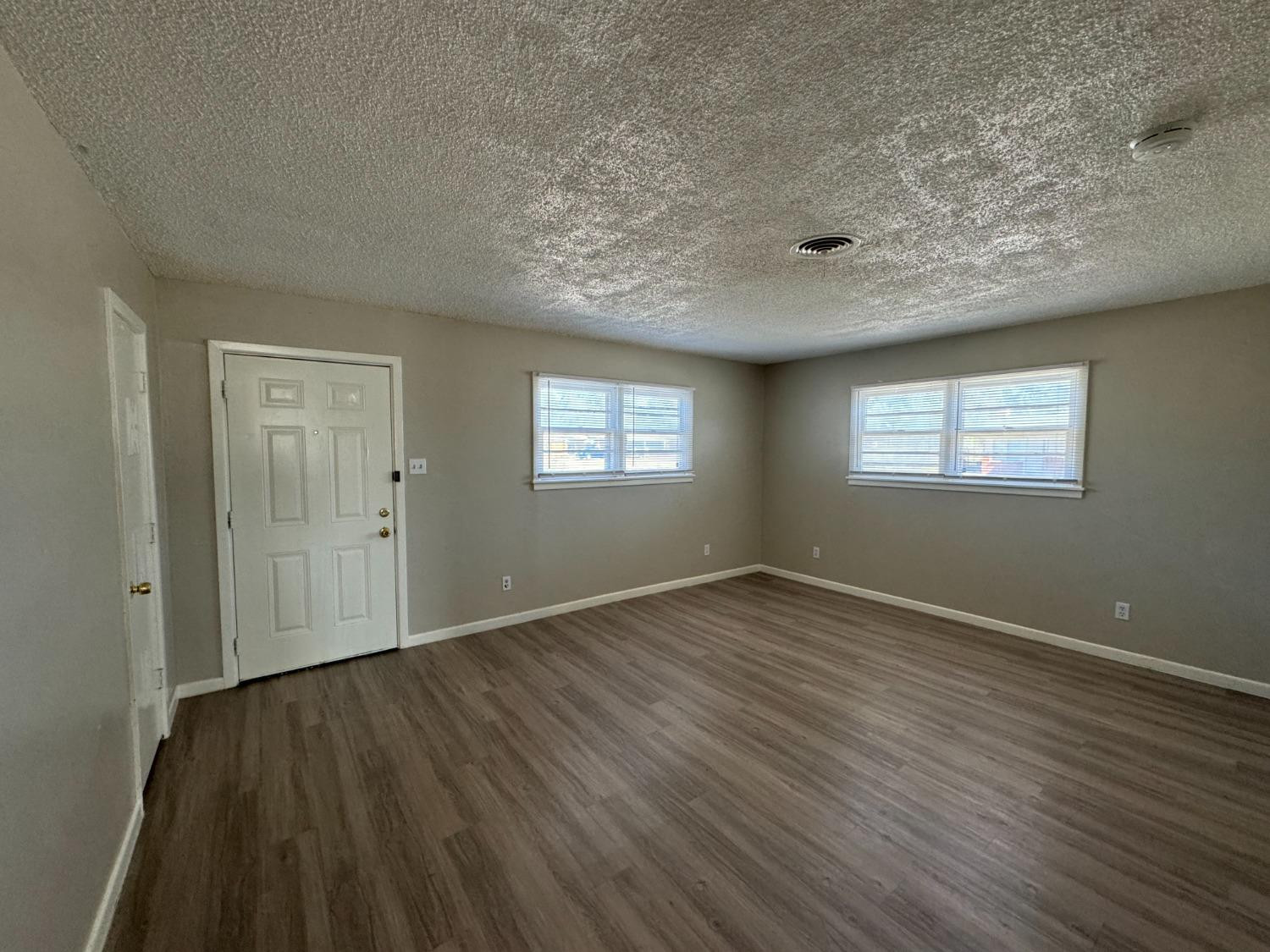 4301 29th Street Lubbock, TX 79410 - Photo 2 of 11 Photo 2