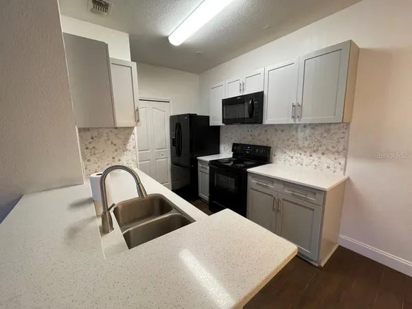 $1,400 | 5821 Legacy Crescent Place, Unit 102, Riverview, FL 33578