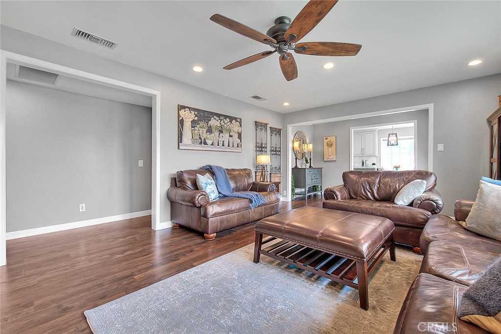 156 South Country Club Road Glendora, CA 91741 - Photo 7 of 61