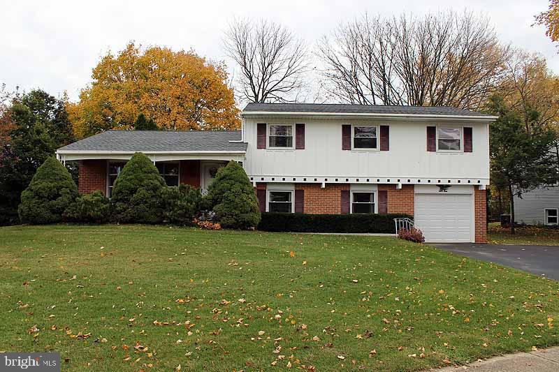 1949 Split Rock Road Lancaster, PA 17601 - Photo 1 of 24 Gallery Image 1