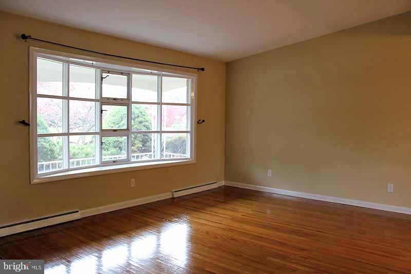 1949 Split Rock Road Lancaster, PA 17601 - Photo 4 of 24 Gallery Image 4