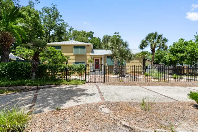 $435,000 | 1338 Father Ryan Avenue, Biloxi, MS 39530