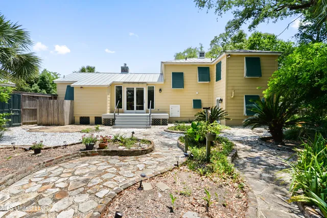 $435,000 | 1338 Father Ryan Avenue, Biloxi, MS 39530