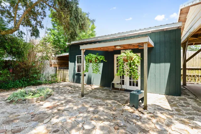 $435,000 | 1338 Father Ryan Avenue, Biloxi, MS 39530