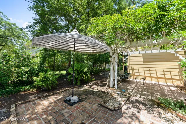 $435,000 | 1338 Father Ryan Avenue, Biloxi, MS 39530