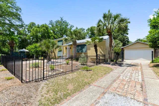 $435,000 | 1338 Father Ryan Avenue, Biloxi, MS 39530