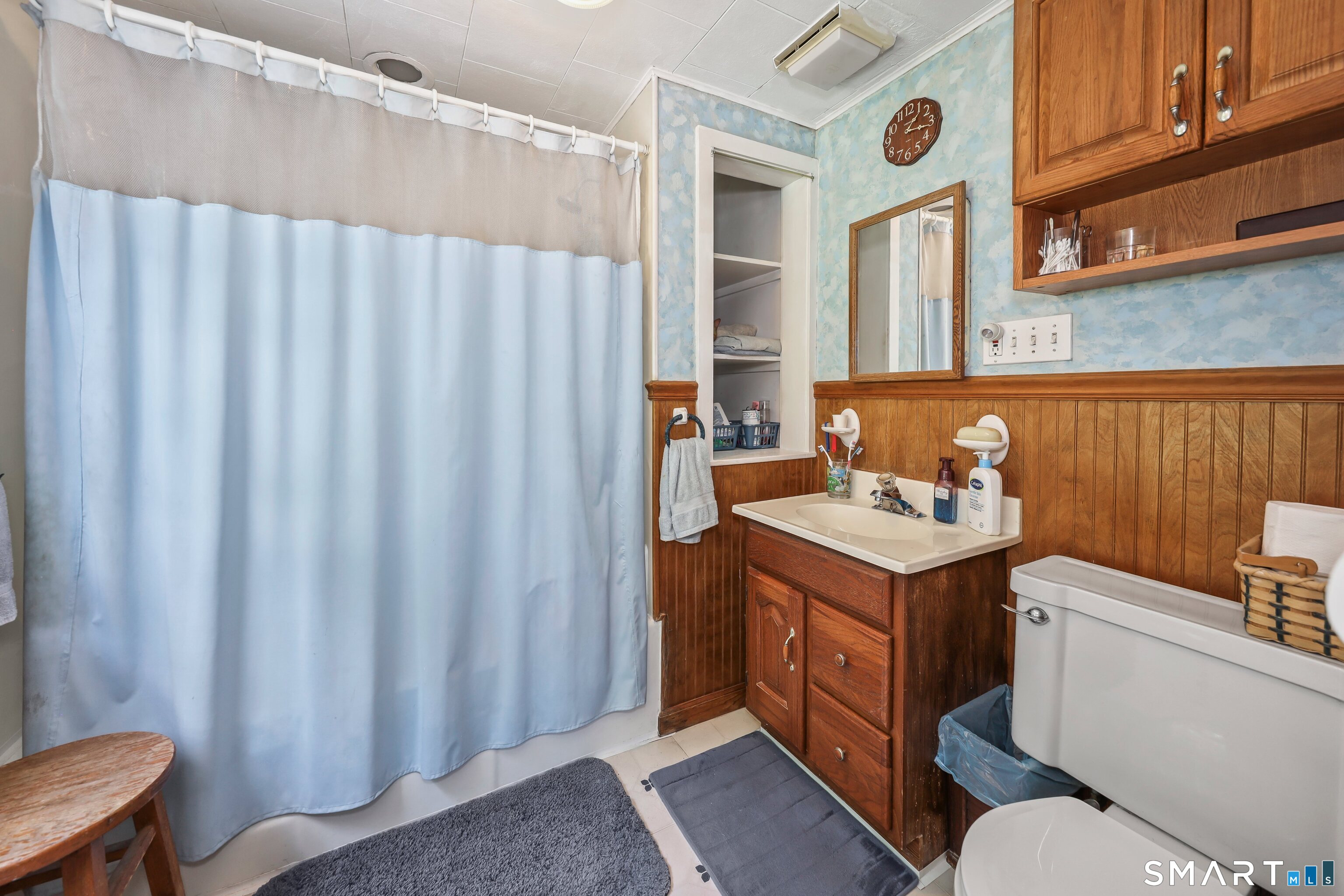 88 Tracy Street Thomaston, CT 06787 - Photo 17 of 31