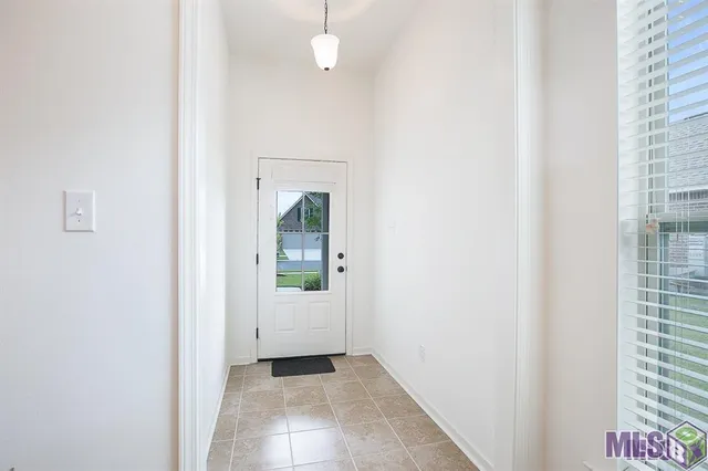 $2,200 | 18295 Crows Nest Drive, Prairieville, LA 70769