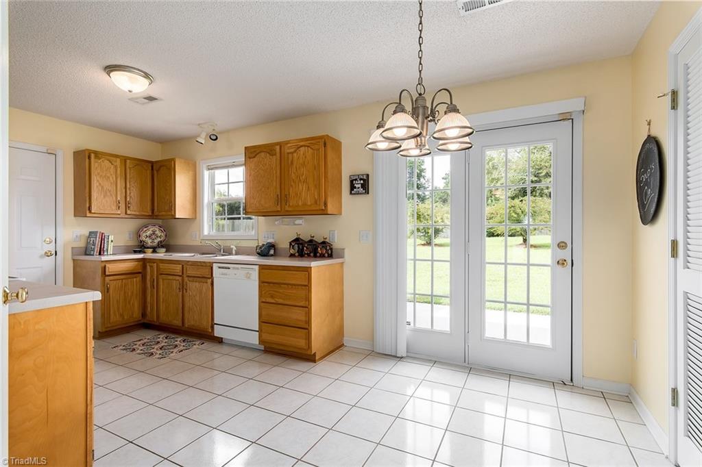 3905 Johnson Street High Point, NC 27265 - Photo 8 of 19 Gallery Image 8