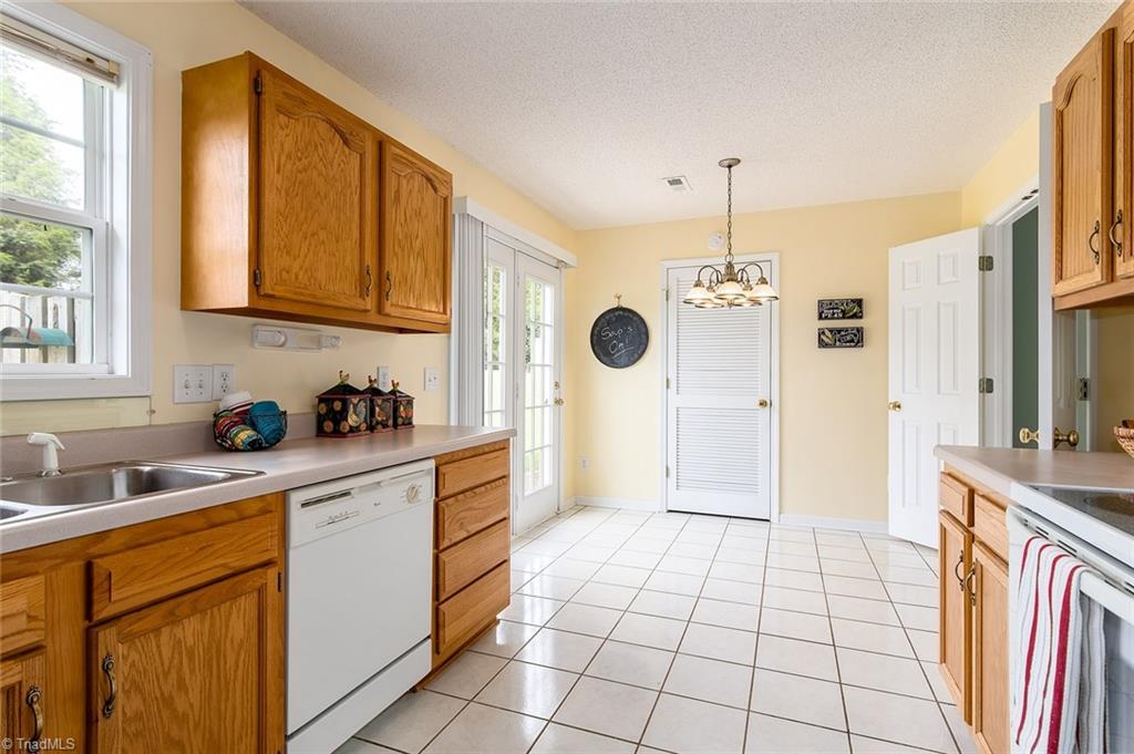 3905 Johnson Street High Point, NC 27265 - Photo 9 of 19 Gallery Image 9