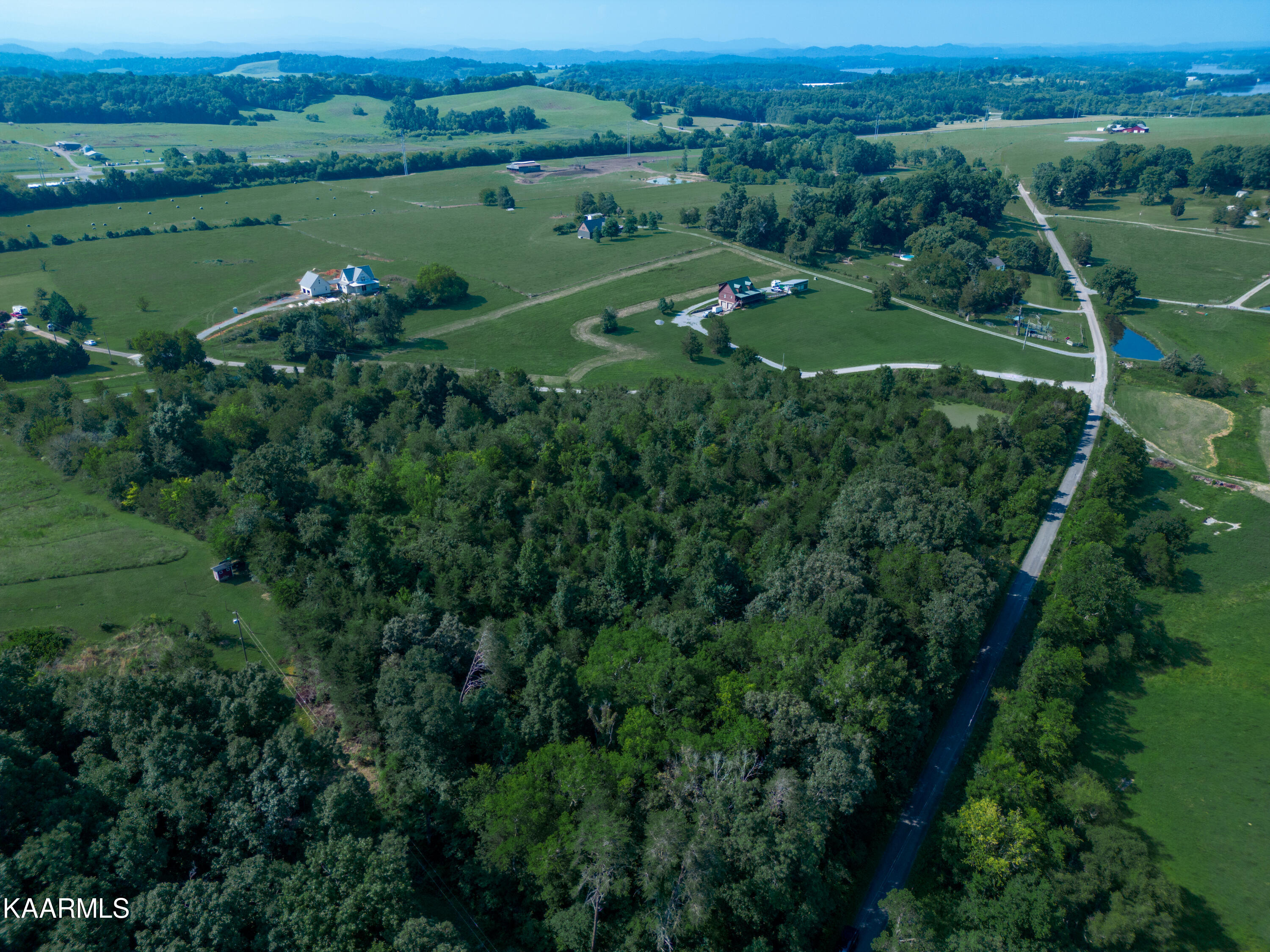 2870 Black Road Greenback, TN 37742 - Photo 1 of 29 Facing South MAIN