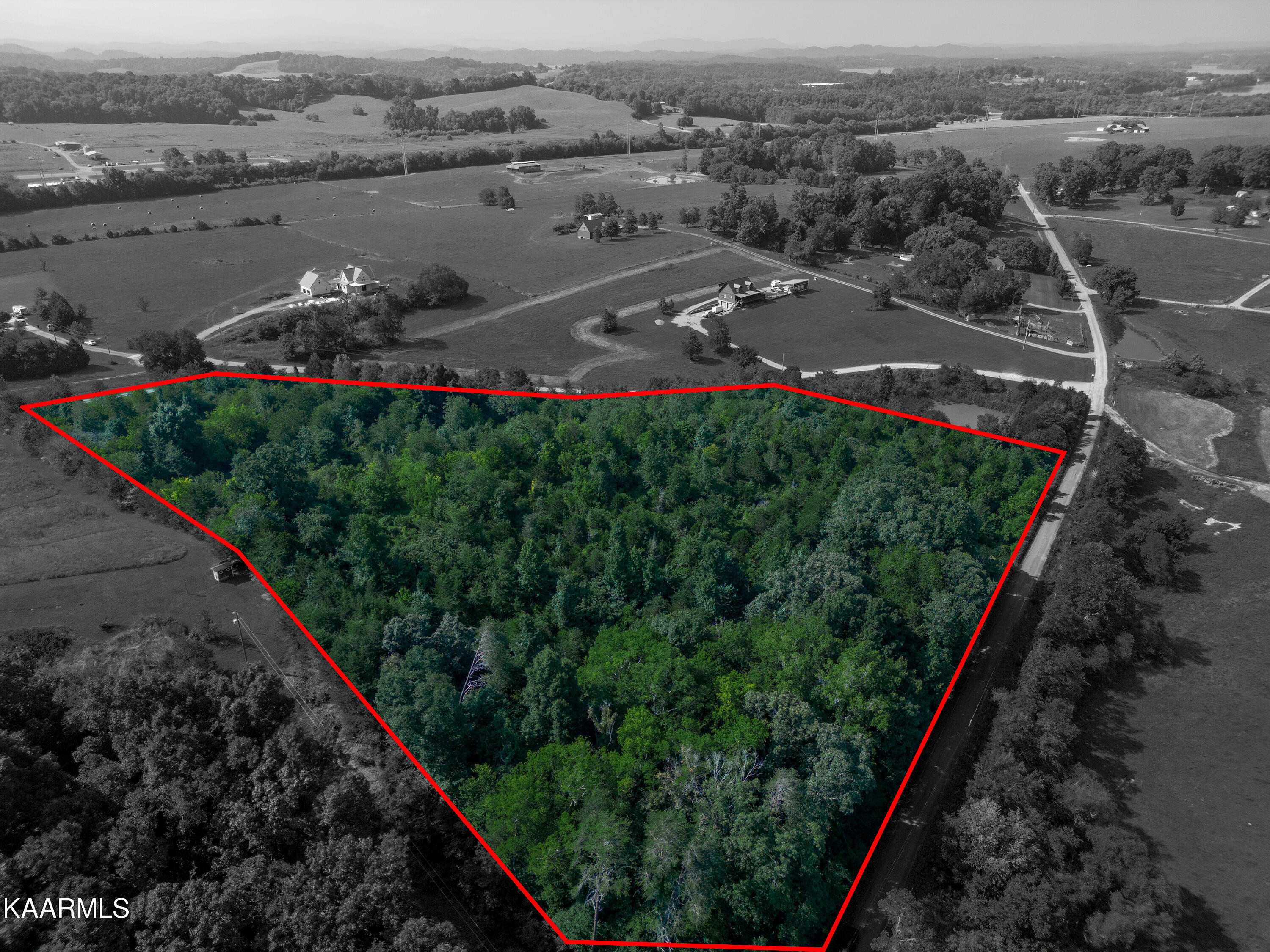 2870 Black Road Greenback, TN 37742 - Photo 2 of 29 Facing South