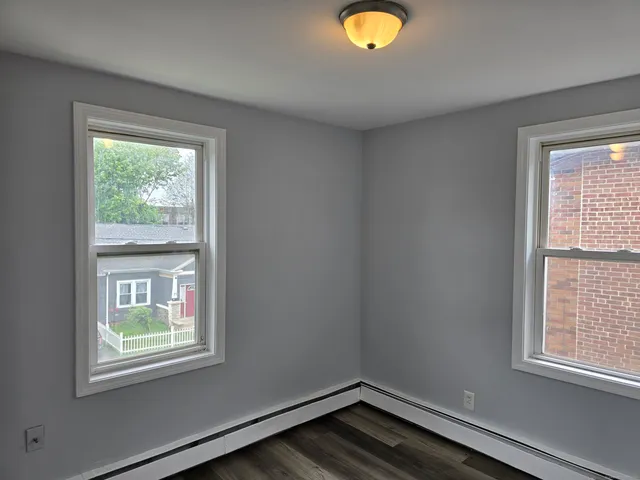 a view of empty room with window