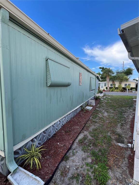 712 Roma Road Venice, FL 34285 - Photo 10 of 42