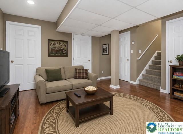 2132 Lexington Avenue Bethlehem, PA 18017 - Photo 37 of 47 a living room with furniture