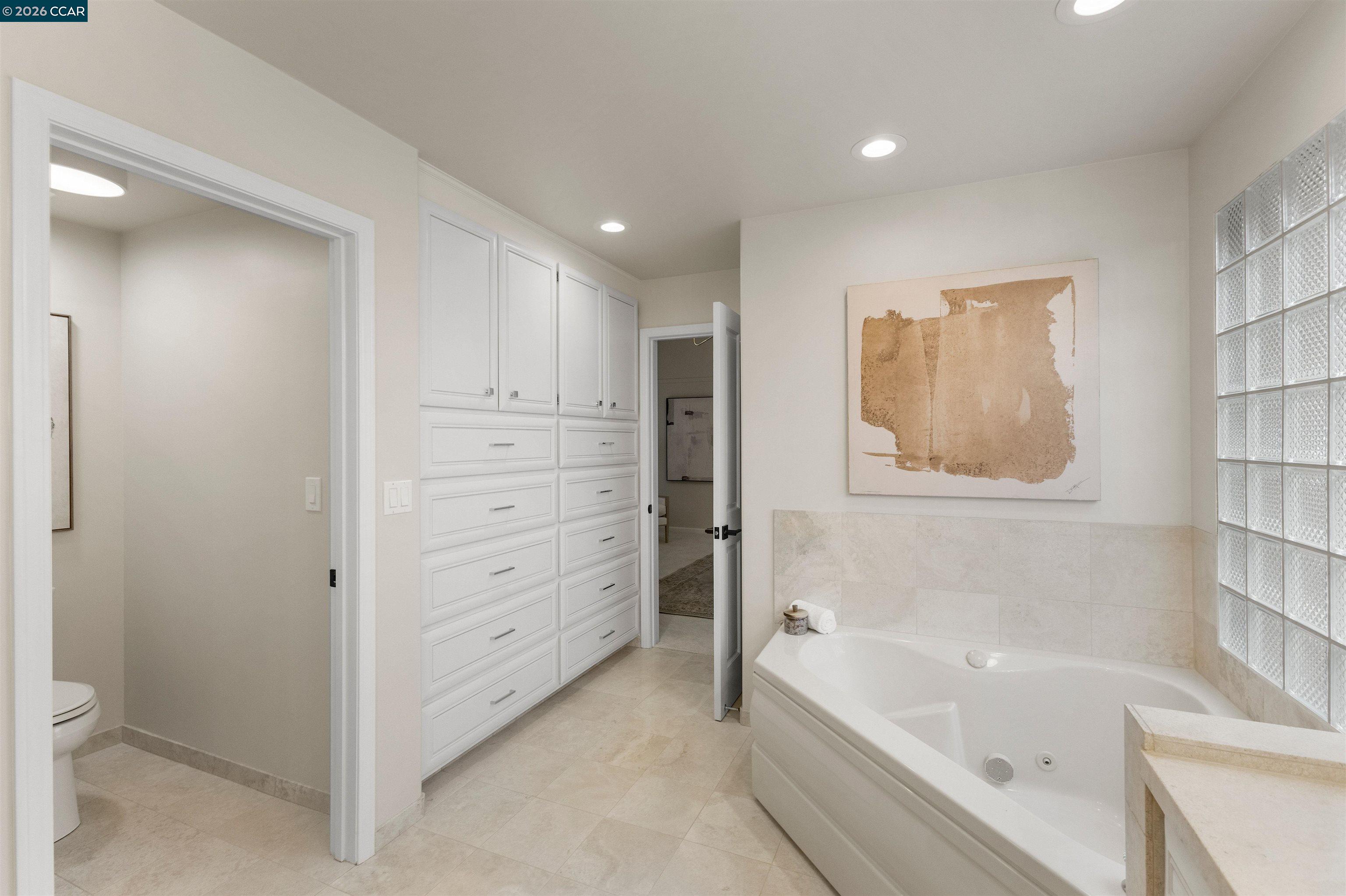 21 Oval Road Oakland, CA 94611 - Photo 34 of 53