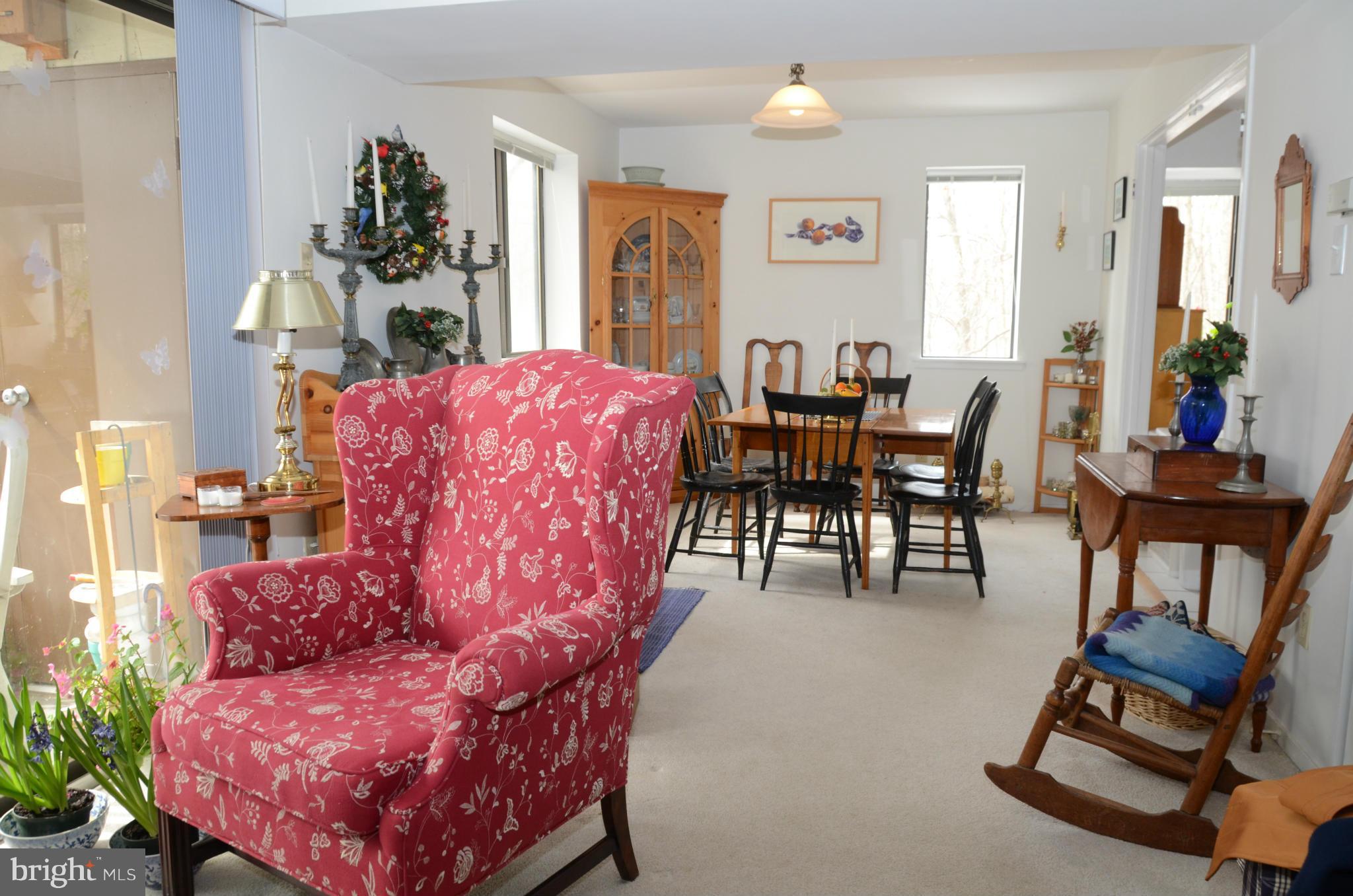 1664 Parkcrest Circle, Unit 201 Reston, VA 20190 - Photo 8 of 25 Dining Room