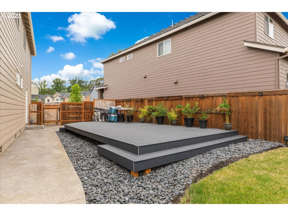 7326 North 93rd Loop Camas, WA 98607 - Photo 28 of 38 Gallery Image 28