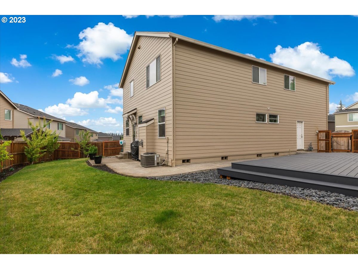 7326 North 93rd Loop Camas, WA 98607 - Photo 29 of 38 Gallery Image 29