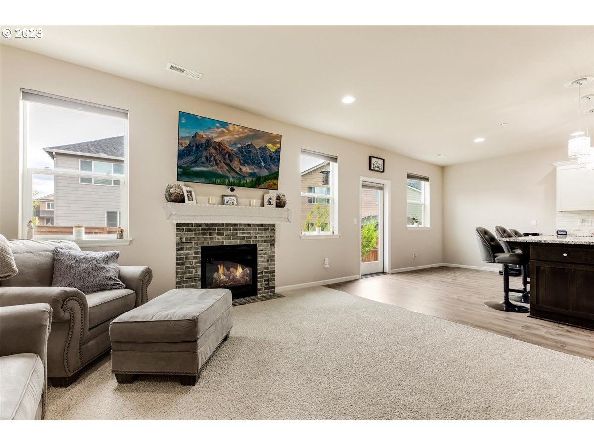 7326 North 93rd Loop Camas, WA 98607 - Photo 5 of 38 Gallery Image 5
