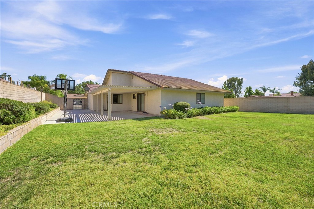 1246 Versailles Circle Riverside, CA 92506 - Photo 37 of 50