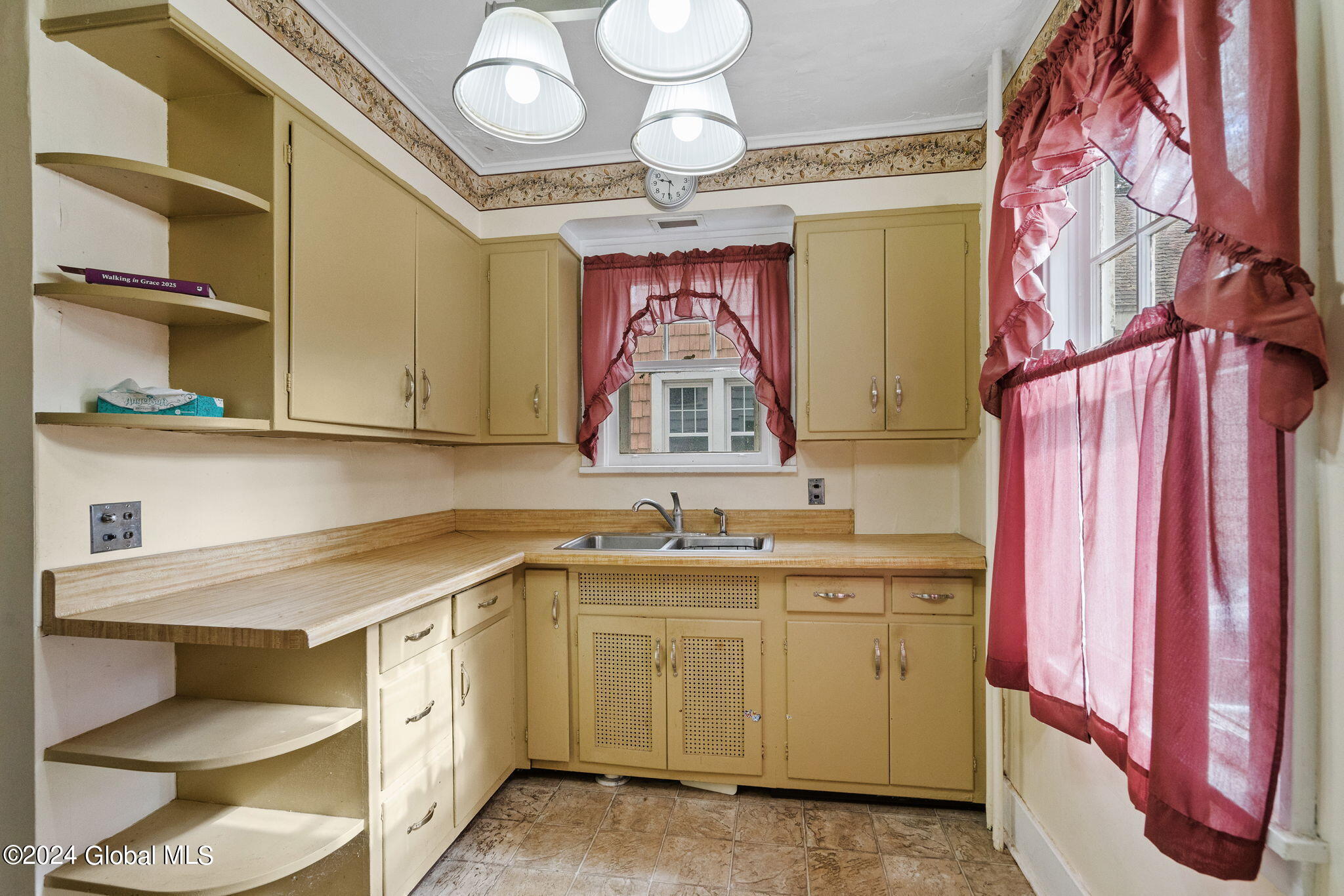 3 Pineview Avenue Bethlehem, NY 12054 - Photo 12 of 30 16-web-or-mls-3-pineview-ave