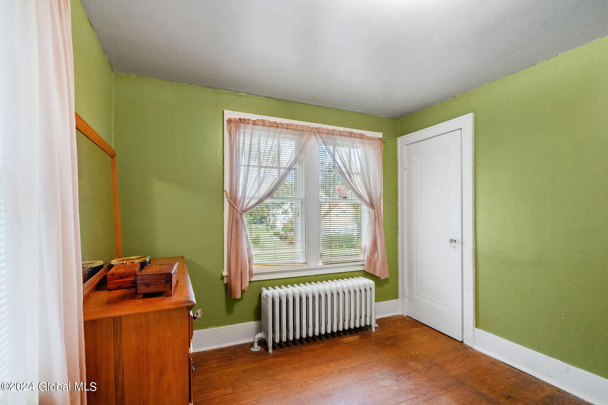 3 Pineview Avenue Bethlehem, NY 12054 - Photo 19 of 30 26-web-or-mls-3-pineview-ave