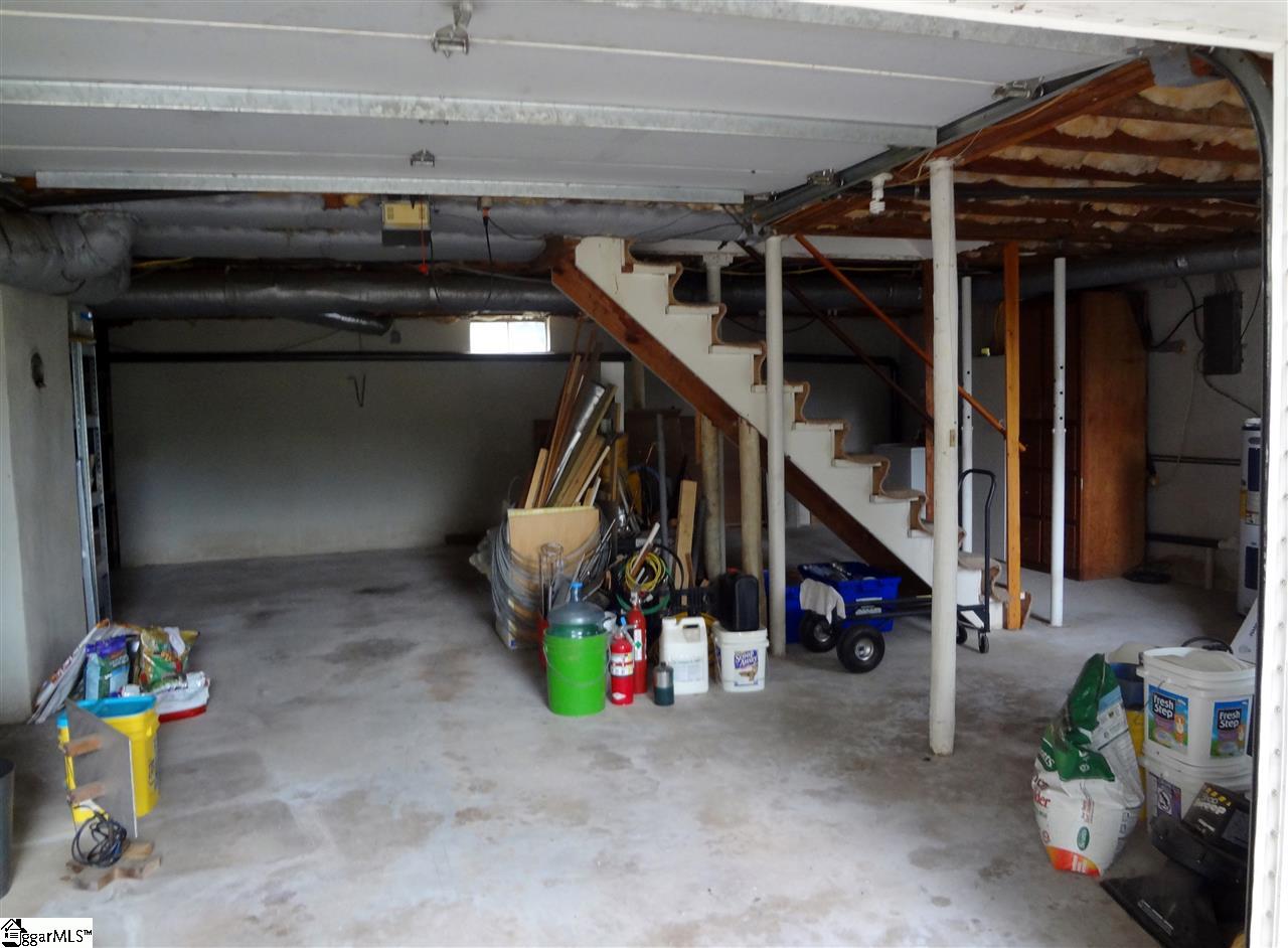 1037 East Perry Road Greenville, SC 29609 - Photo 9 of 9 Gallery Image 9