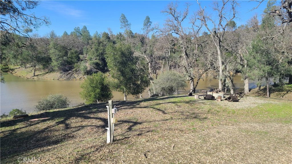 5925 Aluffo Road Paso Robles, CA 93446 - Photo 21 of 21 a backyard of a house with lots of green space