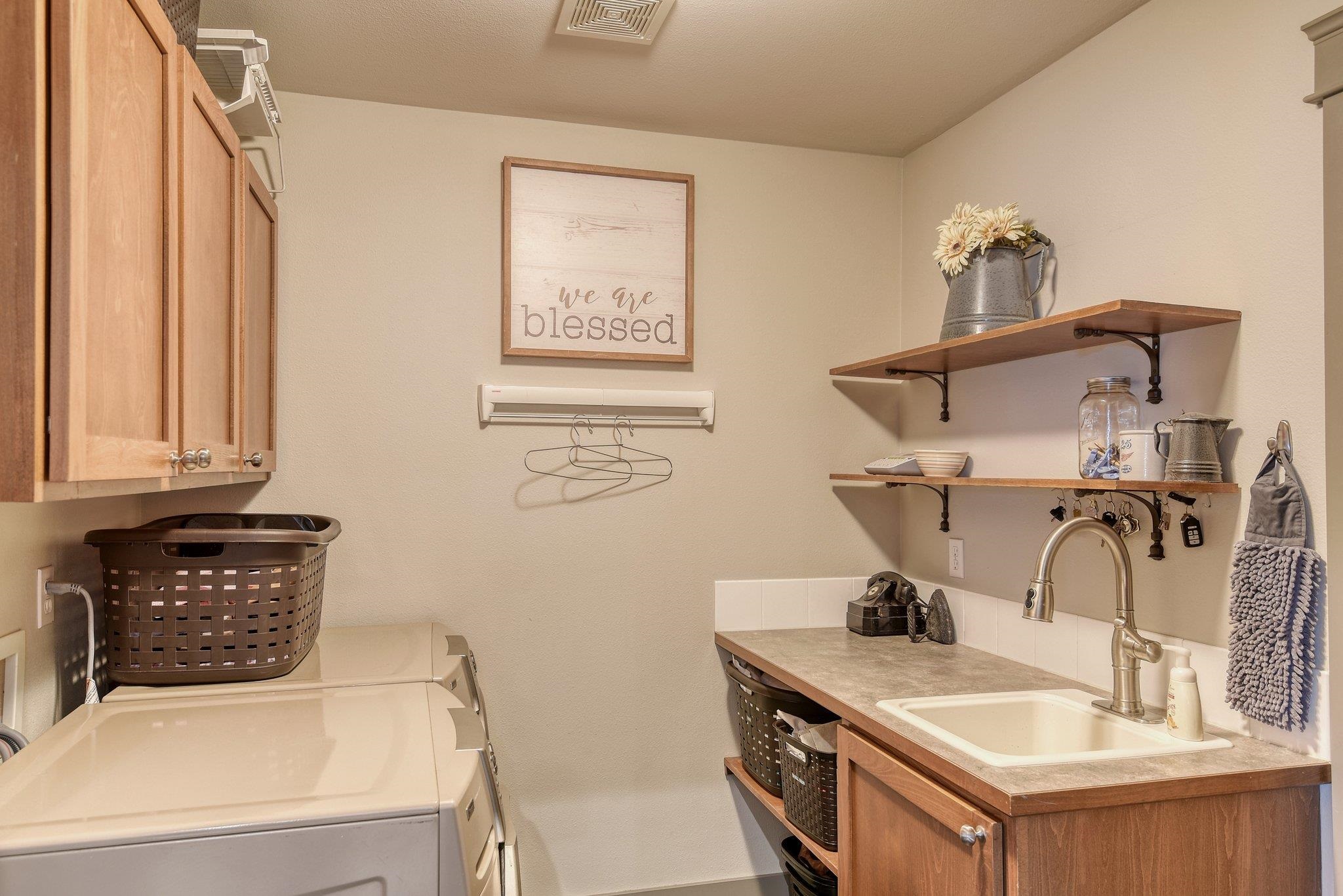 2105 South Meadowview Road Greenacres, WA 99016 - Photo 17 of 48