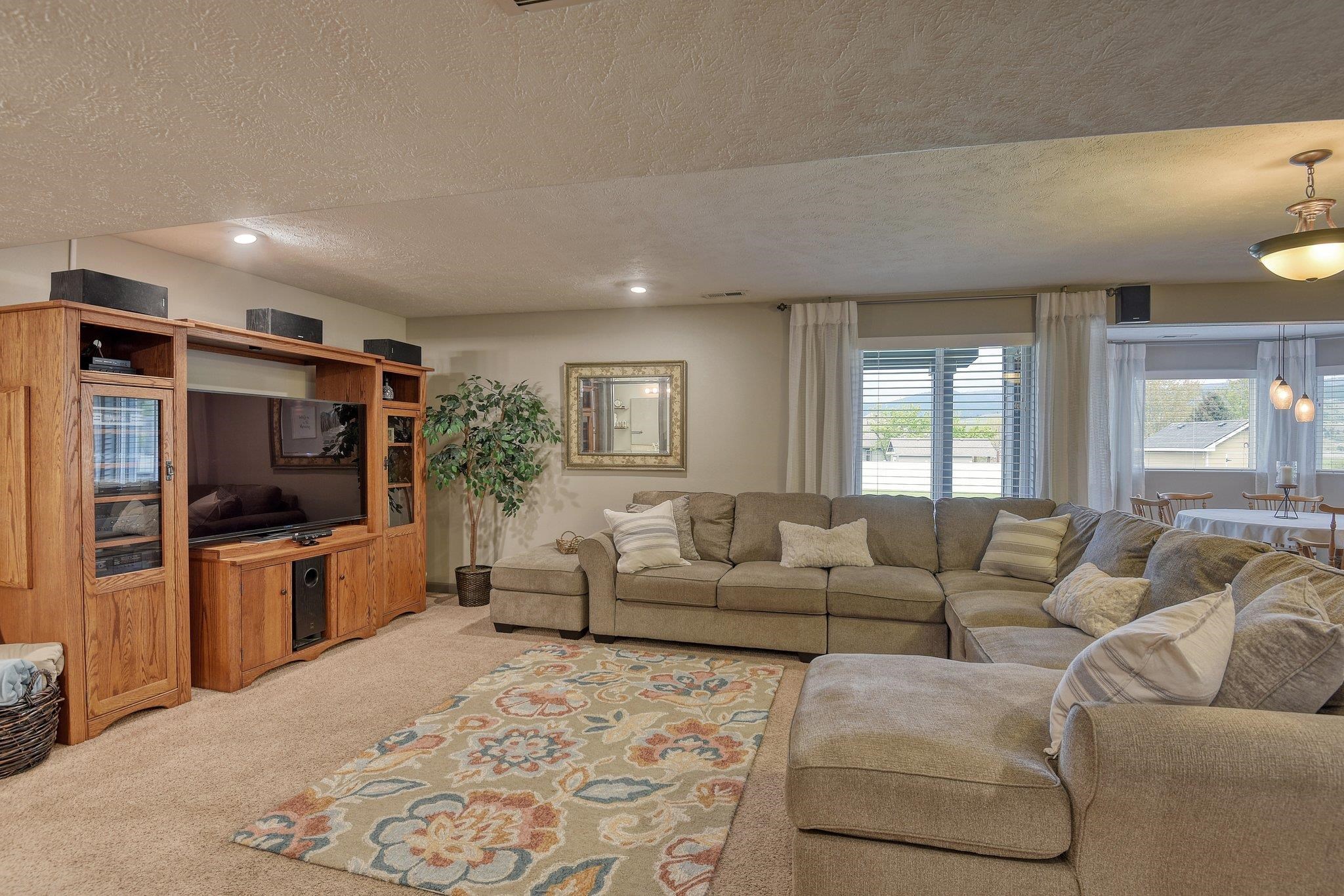 2105 South Meadowview Road Greenacres, WA 99016 - Photo 25 of 48