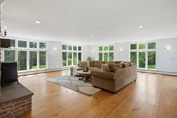 $839,000 | 42 Blackberry Lane, Jamaica, VT 05343