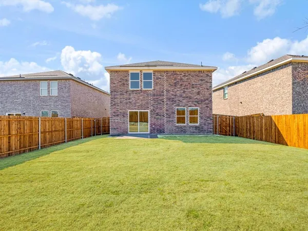 $2,500 | 2122 Mdw Pk Drive, Melissa, TX 75454