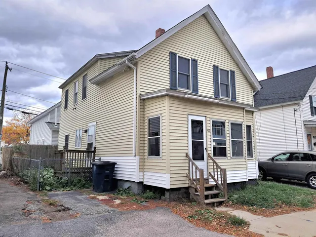 $1,700 | 42 Bowery Street, Nashua, NH 03060