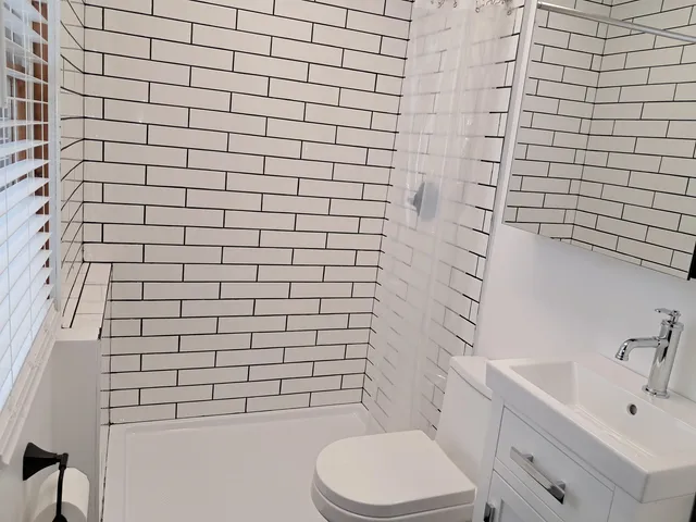 $1,700 | 42 Bowery Street, Nashua, NH 03060