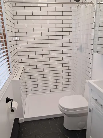 $1,700 | 42 Bowery Street, Nashua, NH 03060